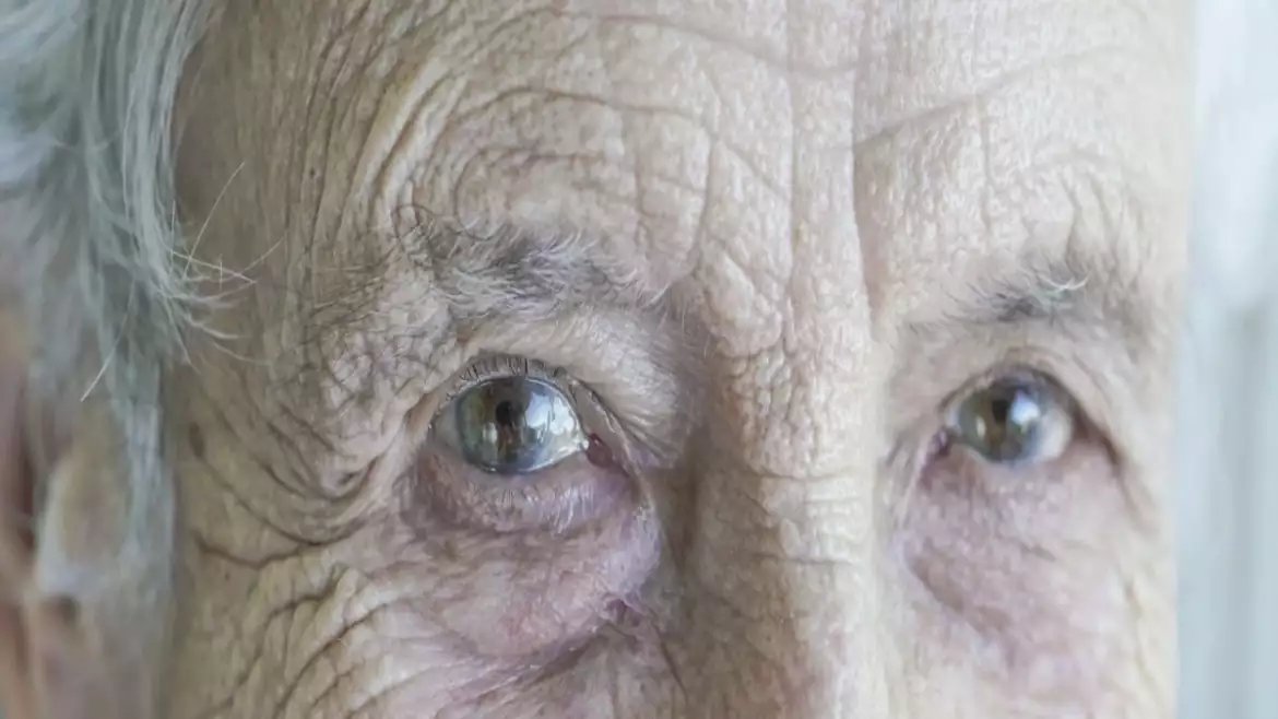 oczy starszej kobiety