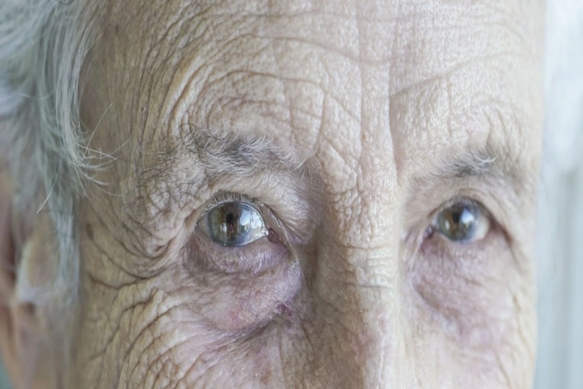 oczy starszej kobiety